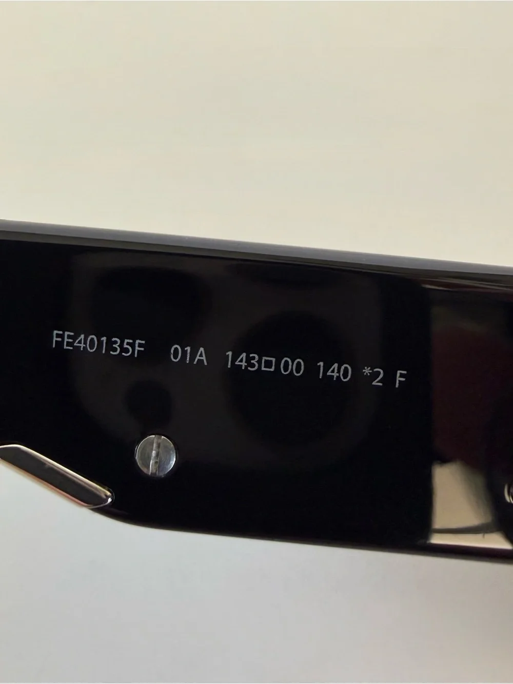 NEW!!! Fendi cat eye black sunglasses FE40135F 01A Authentic